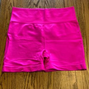NWOT Zyia Seamless Hustle Shorts